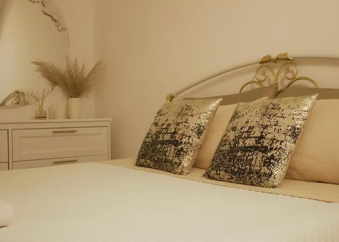 L\'Arco Sul Lago • Gold Apartment